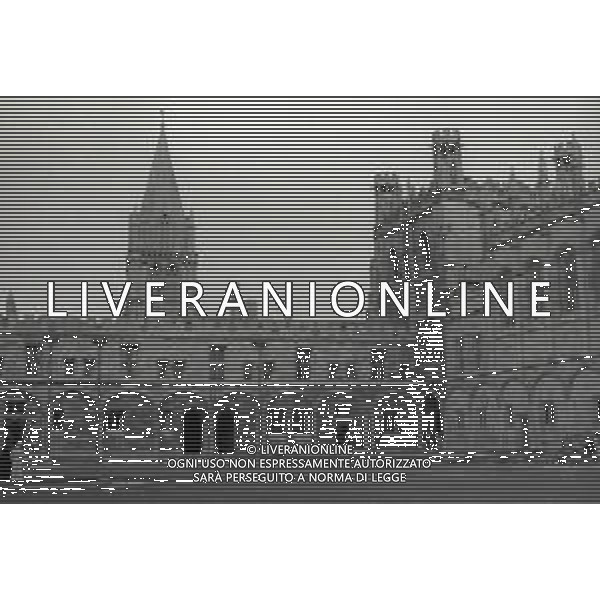 LONDRA ANNO 1968 Londra, capitale dell\'Inghilterra e del Regno Unito, è una città estremamente contemporanea con una storia che risale all\'antica Roma. Nel suo centro sorgono l\'imponente Palazzo del Parlamento, l\'iconica torre dell\'orologio nota come Big Ben e l\'abbazia di Westminster, dove hanno luogo le incoronazioni dei monarchi britannici. AG ALDO LIVERANI SAS