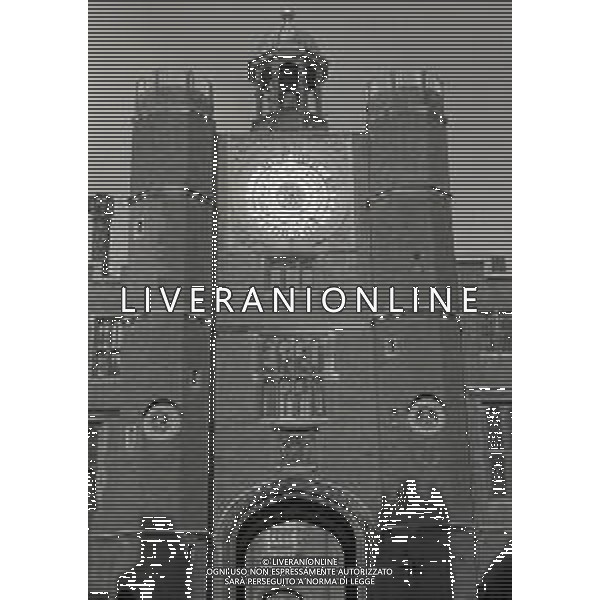 LONDRA ANNO 1968 Londra, capitale dell\'Inghilterra e del Regno Unito, è una città estremamente contemporanea con una storia che risale all\'antica Roma. Nel suo centro sorgono l\'imponente Palazzo del Parlamento, l\'iconica torre dell\'orologio nota come Big Ben e l\'abbazia di Westminster, dove hanno luogo le incoronazioni dei monarchi britannici. AG ALDO LIVERANI SAS
