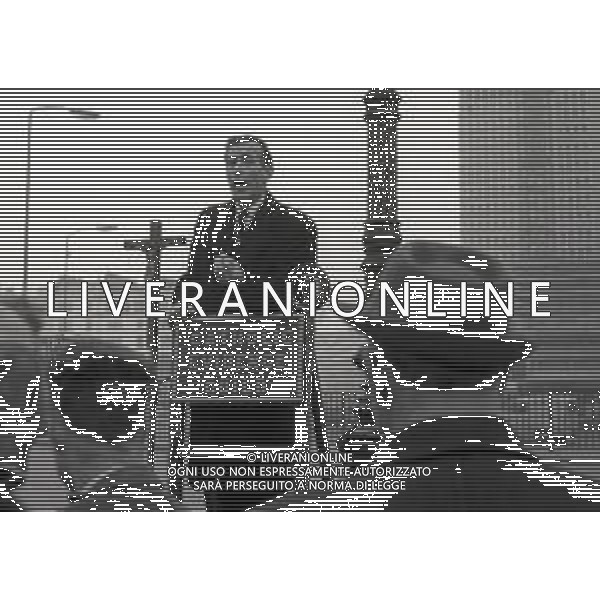 LONDRA ANNO 1968 Londra, capitale dell\'Inghilterra e del Regno Unito, è una città estremamente contemporanea con una storia che risale all\'antica Roma. Nel suo centro sorgono l\'imponente Palazzo del Parlamento, l\'iconica torre dell\'orologio nota come Big Ben e l\'abbazia di Westminster, dove hanno luogo le incoronazioni dei monarchi britannici. AG ALDO LIVERANI SAS