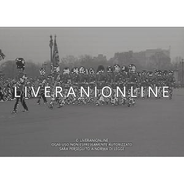 LONDRA ANNO 1968 Londra, capitale dell\'Inghilterra e del Regno Unito, è una città estremamente contemporanea con una storia che risale all\'antica Roma. Nel suo centro sorgono l\'imponente Palazzo del Parlamento, l\'iconica torre dell\'orologio nota come Big Ben e l\'abbazia di Westminster, dove hanno luogo le incoronazioni dei monarchi britannici. AG ALDO LIVERANI SAS