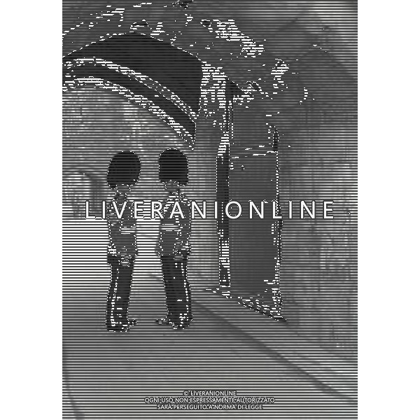 LONDRA ANNO 1968 Londra, capitale dell\'Inghilterra e del Regno Unito, è una città estremamente contemporanea con una storia che risale all\'antica Roma. Nel suo centro sorgono l\'imponente Palazzo del Parlamento, l\'iconica torre dell\'orologio nota come Big Ben e l\'abbazia di Westminster, dove hanno luogo le incoronazioni dei monarchi britannici. AG ALDO LIVERANI SAS