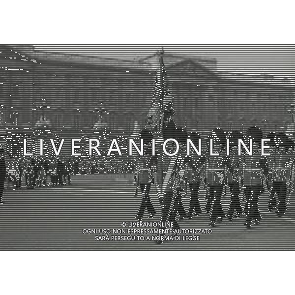 LONDRA ANNO 1968 Londra, capitale dell\'Inghilterra e del Regno Unito, è una città estremamente contemporanea con una storia che risale all\'antica Roma. Nel suo centro sorgono l\'imponente Palazzo del Parlamento, l\'iconica torre dell\'orologio nota come Big Ben e l\'abbazia di Westminster, dove hanno luogo le incoronazioni dei monarchi britannici. AG ALDO LIVERANI SAS