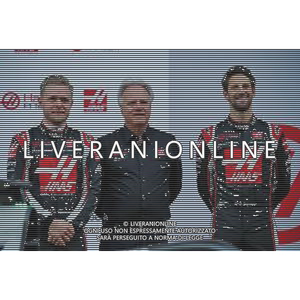 (L to R): Kevin Magnussen (DEN) Haas F1 Team; Gene Haas (USA) Haas Automotion President; Romain Grosjean (FRA) Haas F1 Team. 19.02.2020. Formula One Testing, Day One, Barcelona, Spain. Wednesday. - / AGENZIA ALDO LIVERANI SAS - ITALY ONLY EDITORIAL USE ONLY - Test F1 Barcellona Spagna 19.02.2020