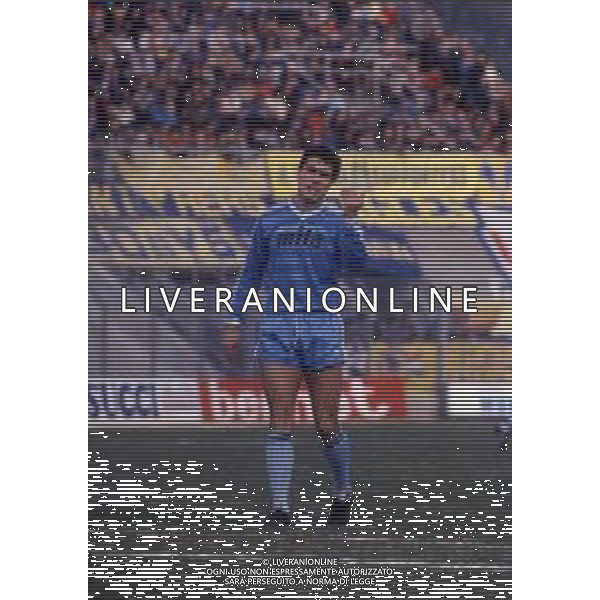 RETROSPETTIVA MASSIMO ALBIERO CALCIATORE NELLA FOTO MASSIMO ALBIERO CON LA MAGLIA DEL COMO 1985-1986 AG ALDO LIVERANI SAS