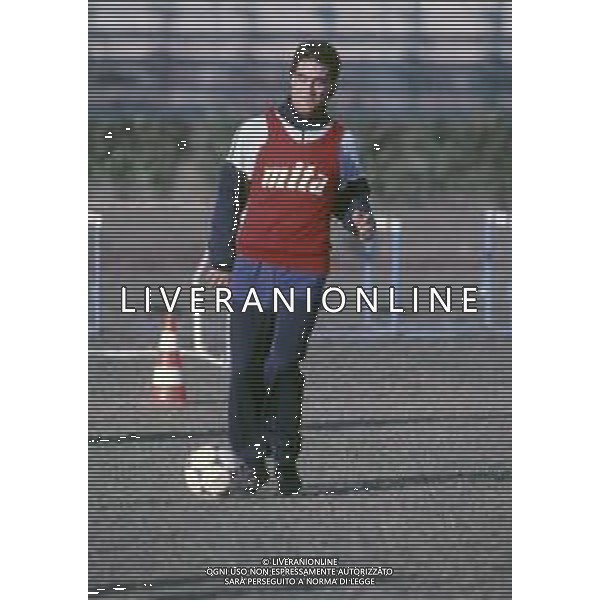 RETROSPETTIVA MASSIMO ALBIERO CALCIATORE NELLA FOTO MASSIMO ALBIERO CON LA MAGLIA DEL COMO 1986-1987 AG ALDO LIVERANI SAS