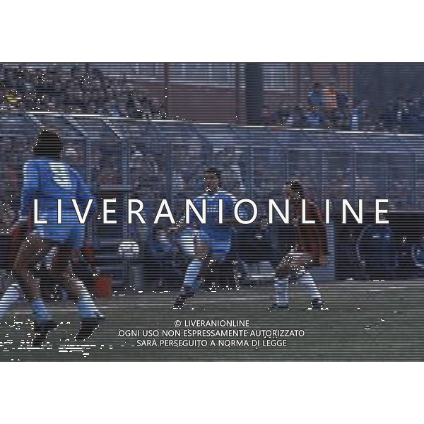 RETROSPETTIVA MASSIMO ALBIERO CALCIATORE NELLA FOTO MASSIMO ALBIERO CON LA MAGLIA DEL COMO 1986-1987 AG ALDO LIVERANI SAS