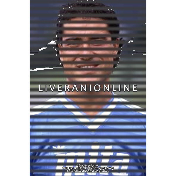 RETROSPETTIVA MASSIMO ALBIERO CALCIATORE NELLA FOTO MASSIMO ALBIERO CON LA MAGLIA DEL COMO 1987-1988 AG ALDO LIVERANI SAS