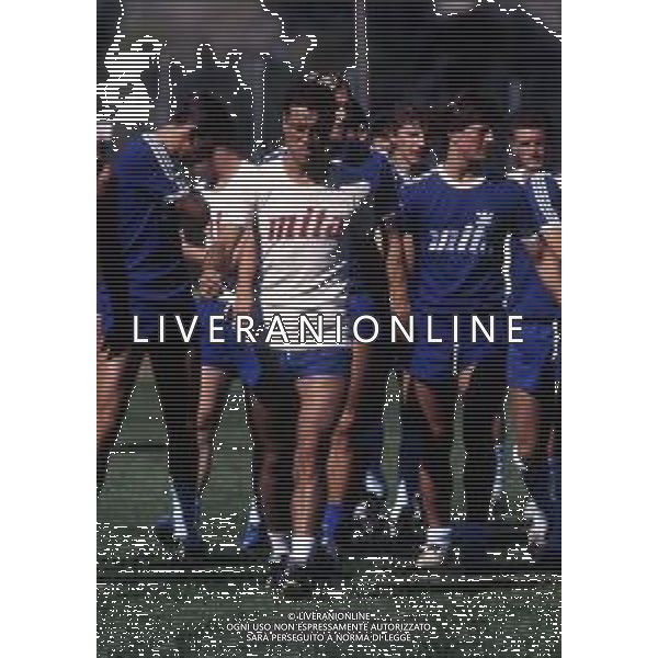 RETROSPETTIVA MASSIMO ALBIERO CALCIATORE NELLA FOTO MASSIMO ALBIERO CON LA MAGLIA DEL COMO 1988-1989 AG ALDO LIVERANI SAS