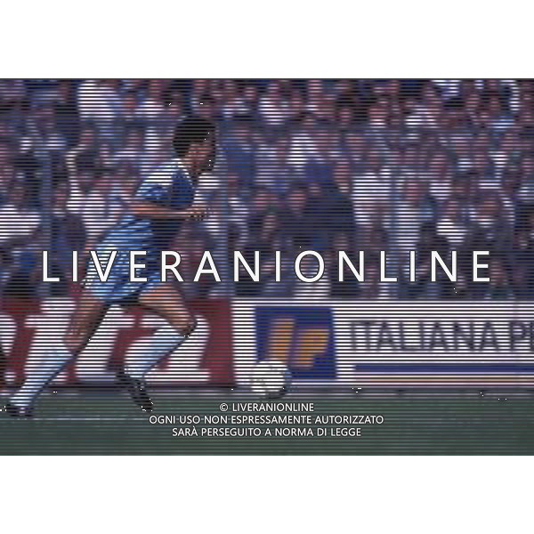 RETROSPETTIVA MASSIMO ALBIERO CALCIATORE NELLA FOTO MASSIMO ALBIERO CON LA MAGLIA DEL COMO 1988-1989 AG ALDO LIVERANI SAS