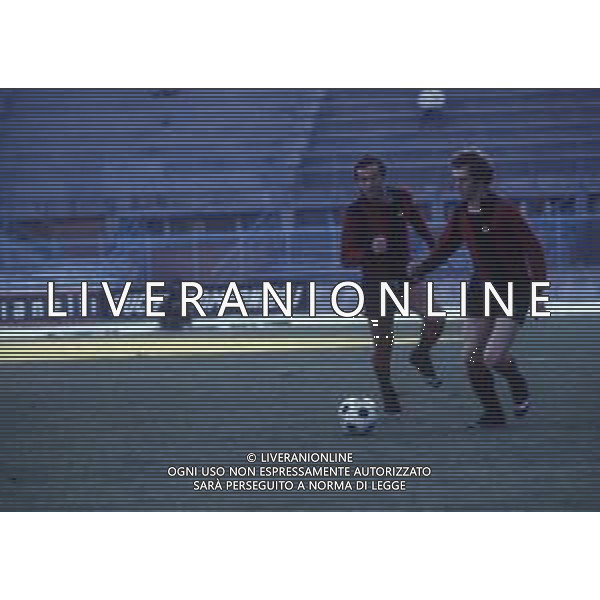 RETROSPETTIVA DANILO PILEGGI CALCIATORE NELLA FOTO DANILO PILEGGI CON LAMAGLIA DEL BOLOGNA CALCIO AG ALDO LIVERANI SAS