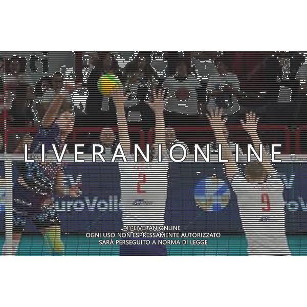 Volley Champions League Men 2019/2020 Perugia, Italia 19/02/2020 Sir Sicoma Monini Perugia vs Projekt Warszawa Nella foto: aleksandar atanasijevic (n.14 opposto sir safety conad perugia) schiaccia FOTO LORIS CERQUIGLINI-ALESSIO MARINI-AG ALDO LIVERANI SAS