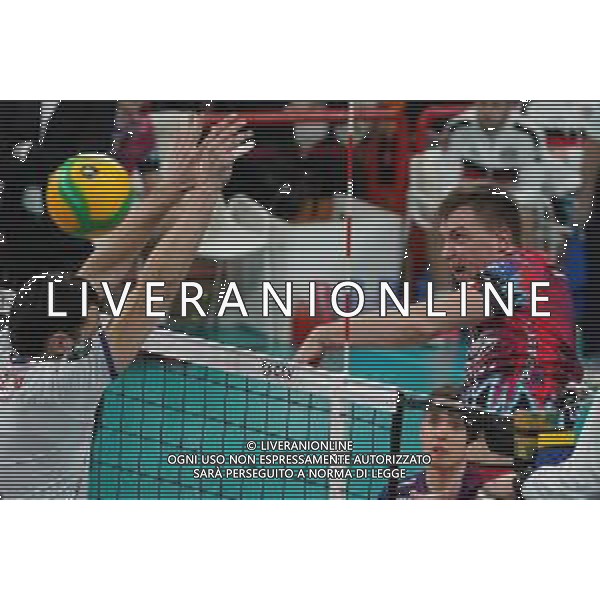 Volley Champions League Men 2019/2020 Perugia, Italia 19/02/2020 Sir Sicoma Monini Perugia vs Projekt Warszawa Nella foto: oleh plotnytskyi (n.17 schiacciatore sir safety conad perugia) schiaccia FOTO LORIS CERQUIGLINI-ALESSIO MARINI-AG ALDO LIVERANI SAS