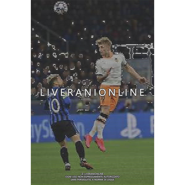 Alejandro Gomez (Atalanta) SX e Daniel Wass (Valencia) DX Atalanta vs Valencia UEFA Champions League ottavi di finale - gara di andata Milano 19–02-2020 Stadio Giuseppe Meazza - San Siro foto Roberto Garavaglia - ag. Aldo Liverani sas