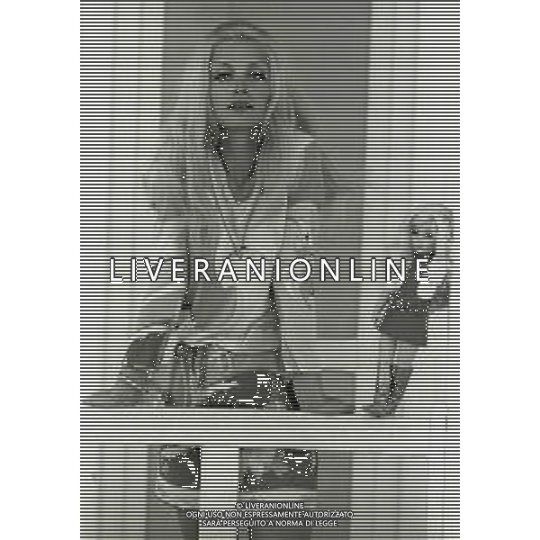 RETROSPETTIVA PATTY PRAVO CANTANTE NELLA FOTO PATTY PRAVO NELL\'ANNO 1968 AG ALDO LIVERANI SAS 