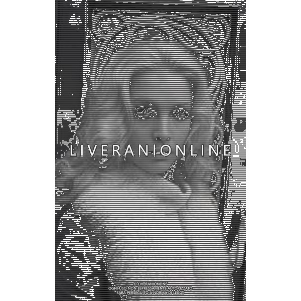 RETROSPETTIVA PATTY PRAVO CANTANTE NELLA FOTO PATTY PRAVO A VERONA NELL\'ANNO 1969 AG ALDO LIVERANI SAS 
