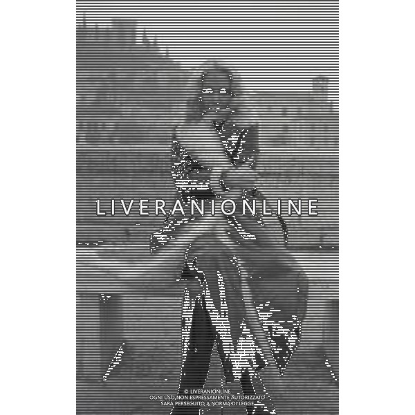 RETROSPETTIVA PATTY PRAVO CANTANTE NELLA FOTO PATTY PRAVO A VERONA NELL\'ANNO 1969 AG ALDO LIVERANI SAS 