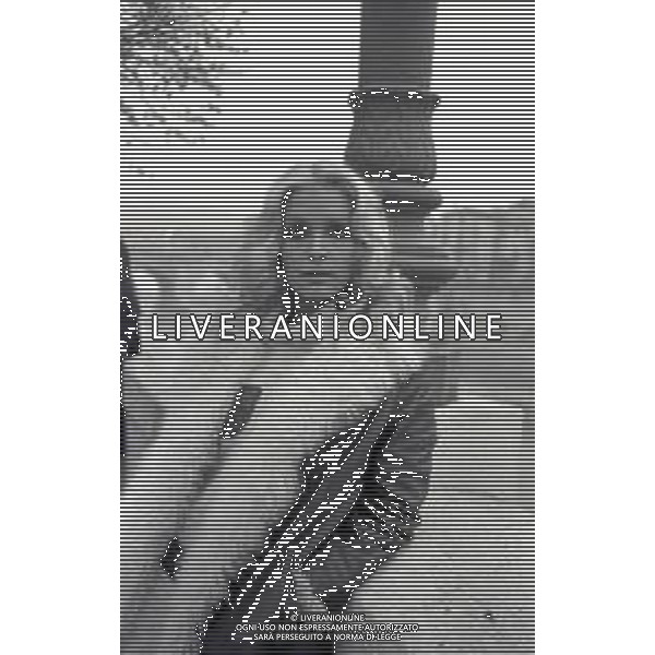 RETROSPETTIVA PATTY PRAVO CANTANTE NELLA FOTO PATTY PRAVO A VERONA NELL\'ANNO 1969 AG ALDO LIVERANI SAS 
