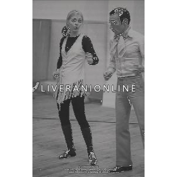 RETROSPETTIVA PATTY PRAVO CANTANTE NELLA FOTO PATTY PRAVO CON DON LURIO A ROMA NELL\'ANNO 1969 AG ALDO LIVERANI SAS 