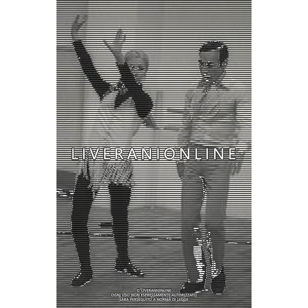 RETROSPETTIVA PATTY PRAVO CANTANTE NELLA FOTO PATTY PRAVO CON DON LURIO A ROMA NELL\'ANNO 1969 AG ALDO LIVERANI SAS 