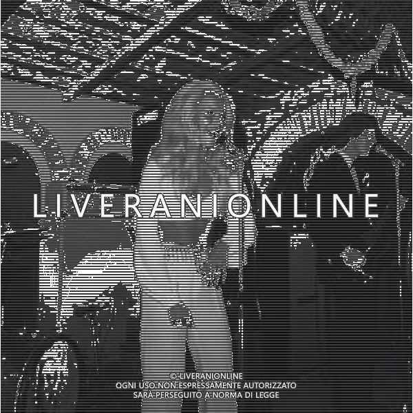 RETROSPETTIVA PATTY PRAVO CANTANTE NELLA FOTO PATTY PRAVO A CESENATICO NELL\'ANNO 1969 AG ALDO LIVERANI SAS 