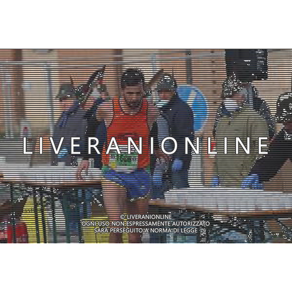 Emergenza Coronavirus in Italia Verdi Marathon - Maratona delle terre verdiane 23.02.2020 Nella Foto: Volontari e atleti indossano maschere e guanti di protezione durante la gara Ph.Soli-Ag. Aldo Liverani / AGENZIA ALDO LIVERANI SAS