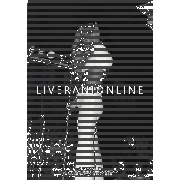 RETROSPETTIVA PATTY PRAVO CANTANTE NELLA FOTO PATTY PRAVO A RIMINI NELL\'ANNO 1969 AG ALDO LIVERANI SAS