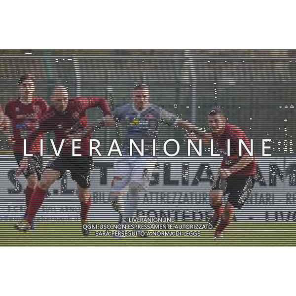 Campionato di Calcio Serie C - Lega Pro 2019/2020 Pontedera, Italia 23/02/2020 Pontedera vs Alessandria Nella foto: Umberto Eusepi (A) protegge palla tra Luca Piana (P) e Gianluca Barba (P) FOTO FABIO FAGIOLINI-ALESSIO MARINI-AG ALDO LIVERANI SAS