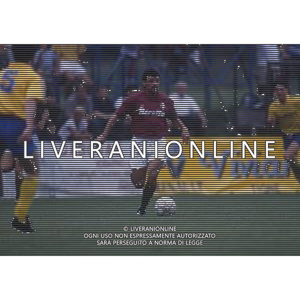 RETROSPETTIVA CARLOS ALBERTO AGUILERA CALCIATORE NELLA FOTO CARLOS ALBERTO AGUILERA CON LA MAGLIA DEL TORINO CALCIO AG ALDO LIVERANI SAS