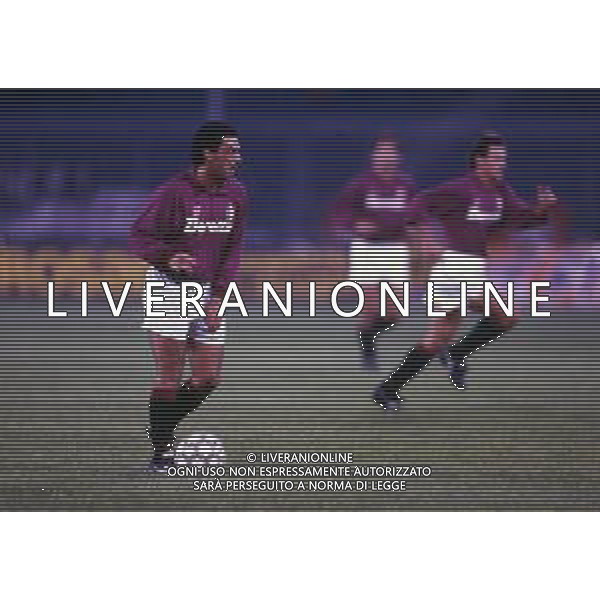 RETROSPETTIVA CARLOS ALBERTO AGUILERA CALCIATORE NELLA FOTO CARLOS ALBERTO AGUILERA CON LA MAGLIA DEL TORINO CALCIO AG ALDO LIVERANI SAS