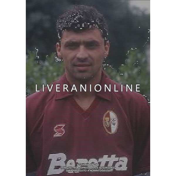 RETROSPETTIVA CARLOS ALBERTO AGUILERA CALCIATORE NELLA FOTO CARLOS ALBERTO AGUILERA CON LA MAGLIA DEL TORINO CALCIO AG ALDO LIVERANI SAS