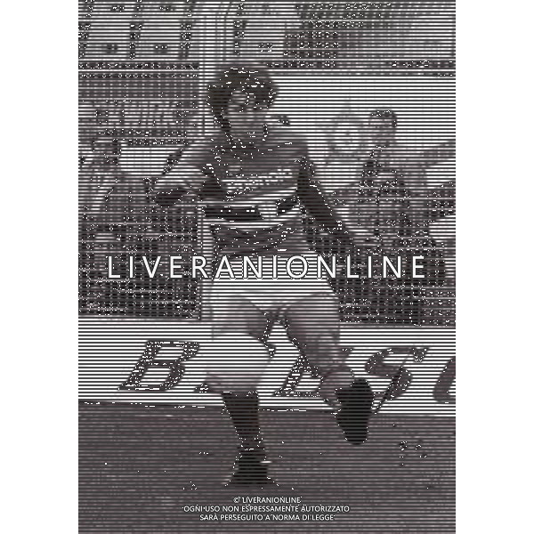 RETROSPETTIVA NICOLA ZANONE CALCIATORE NELLA FOTO NICOLA ZANONE CON LA MAGLIA DELLA SAMPDORIA CALCIO NELL\'ANNO 1984 AG ALDO LIVERANI SAS