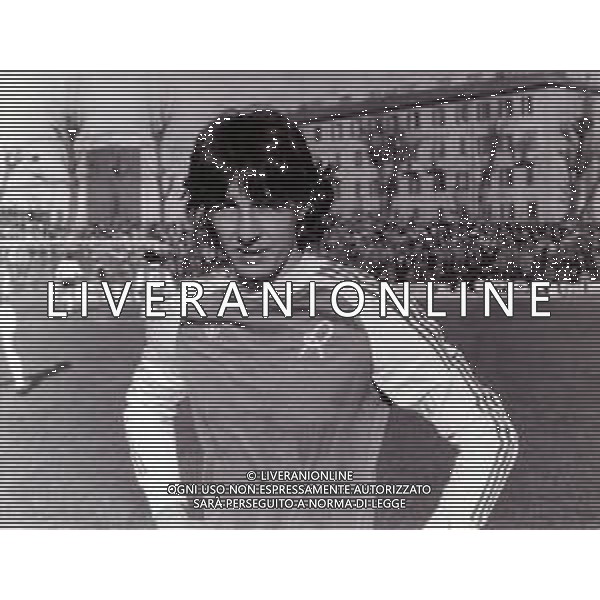 RETROSPETTIVA NICOLA ZANONE CALCIATORE NELLA FOTO NICOLA ZANONE CON LA MAGLIA DEL VICENZA CALCIO AG ALDO LIVERANI SAS