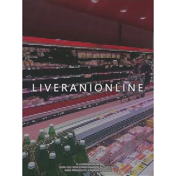 24-02-2020 MILANO MAXI SIMPLY VIA POMPEO MARIANI NELLA FOTO ALCUNI SCAFFALI DEL SUPERMERCATO RIMASTI VUOTI DOPO LA CORSA AGLI ACQUISTI DA PARTE DELLA POPOLAZIONE IN MERITO ALLA SITUAZIONE DEL CORONAVIRUS AG ALDO LIVERANI SAS