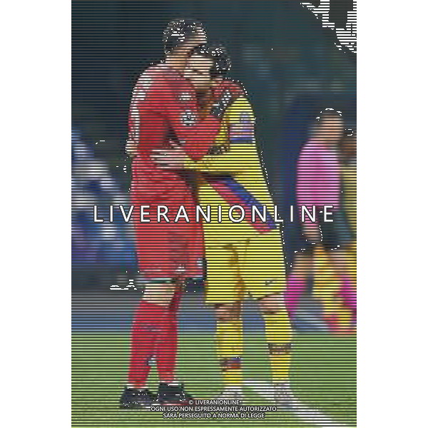 NAPOLI - BARCELLONA ANDATA OTTAVI DI FINALE CHAMPIONS LEAGUE 25.02.2020 NELLA FOTO DAVID OSPINA, LIONEL MESSI ABBRACCIO A FINE GARA ©MOSCA / AGENZIA ALDO LIVERANI SAS