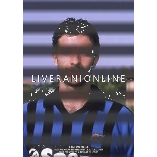 RETROSPETTIVA FRANCIS SEVEREYNS CALCIATORE NELLA FOTO FRANCIS SEVEREYNS CON LA MAGLIA DEL PISA CALCIO 1988-89 AG ALDO LIVERANI SAS