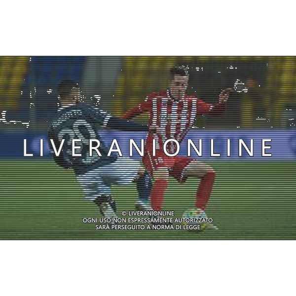 Campionato di Calcio Serie C - Lega Pro 2019/2020 Cava dei Tirreni, Italia 26/02/2020 Cavese vs Rende Nella foto: Un contrasto a centrocampo tra Andrea Russutto (30) Cavese 1919 e Aleksejs Saveljevs (19) Rende Calcio 1968 FOTO ANDREA D\'AMICO-ALESSIO MARINI-AG ALDO LIVERANI SAS