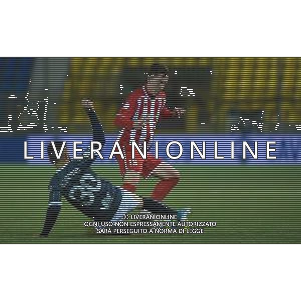 Campionato di Calcio Serie C - Lega Pro 2019/2020 Cava dei Tirreni, Italia 26/02/2020 Cavese vs Rende Nella foto: Un contrasto a centrocampo tra Andrea Russutto (30) Cavese 1919 e Aleksejs Saveljevs (19) Rende Calcio 1968 FOTO ANDREA D\'AMICO-ALESSIO MARINI-AG ALDO LIVERANI SAS