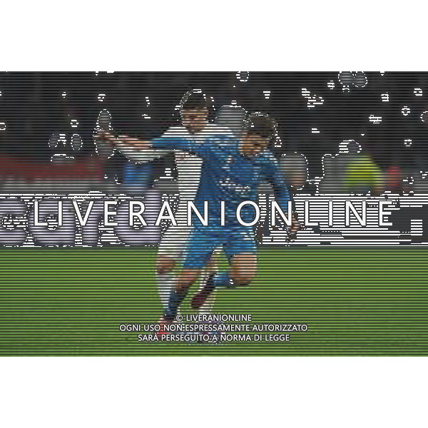 Lione 26.02.2020 Groupama Stadium Olympique Lione vs Juventus Champions League 2019/2020 ©Viganti/Agenzia Aldo Liverani Nella foto: paulo dybala e aouar hussem ©Viganti / AGENZIA ALDO LIVERANI SAS