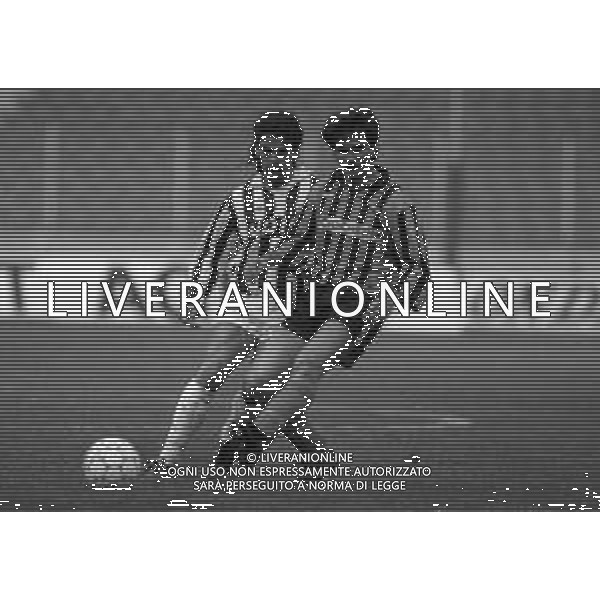 14-11-1990 TORINO COPPA ITALIA JUVENTUS PISA 3-2 NELLA FOTO DAVID FIORENTINI E ROBERTO BAGGIO AG ALDO LIVERANI SAS