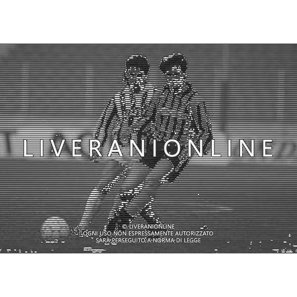 14-11-1990 TORINO COPPA ITALIA JUVENTUS PISA 3-2 NELLA FOTO ROBERTO BAGGIO E DAVID FIORENTINI AG ALDO LIVERANI SAS