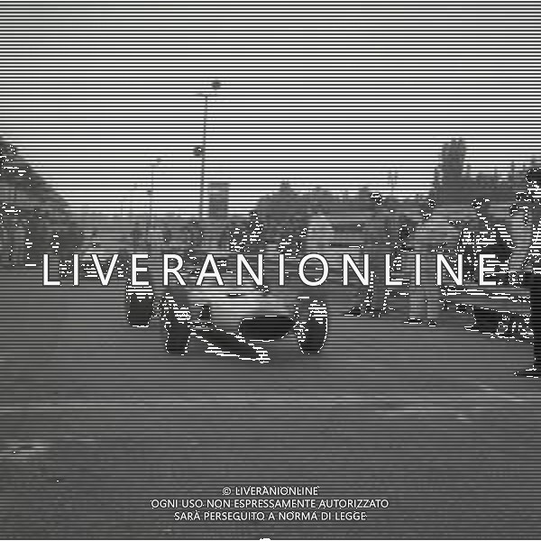 1966 MONZA FILM GRAND PRIX CON YVES MONTAND NELLA FOTO SCENA DEL FILM AG ALDO LIVERANI SAS