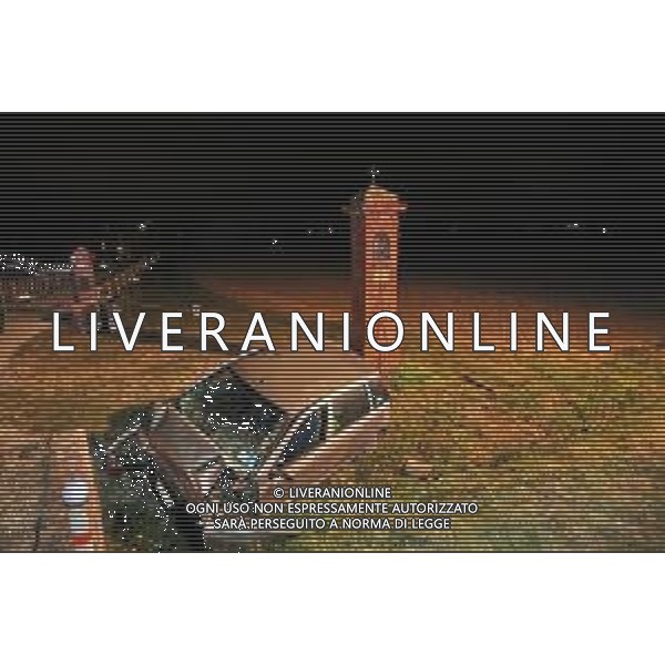 IMOLA 27 02 2020 VIA CORRECCHIO ALTEZZA RISTORANTE STERLINA UOMO CHE CONDUCEVA FIAT PUNTO HA PERSO IL CONTROLLO DELLA AUTO E SI E\' SCHIANTATO CONTRO UN MURETTO ACCANTO LA STRADA GRAVE SUL POSTO CARABINIERI VIGILI DEL FUOCO IMOLA 118 ©SANNA / AGENZIA ALDO LIVERANI SAS