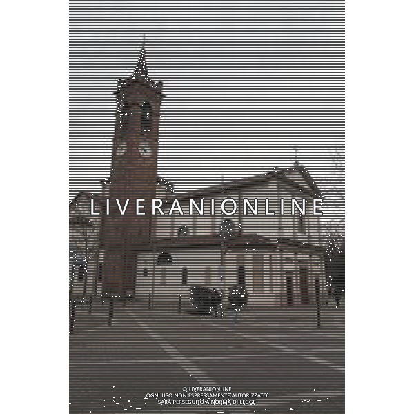 Bresso ( MI ) 29/02/2020 Sospetto di Coronavirus a Bresso in provincia di Milano chiuso il Bar Libertas, dove una personata e stata trovata infetta proveniente da Niguarda (Mi) foto: Chiesa San Nazzaro Celso PH Lauro Montagnini / AGENZIA ALDO LIVERANI SAS