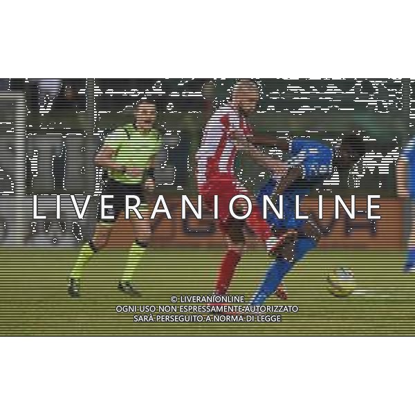 Campionato di Calcio Serie C - Lega Pro 2019/2020 Pagani, Italia 01/03/2020 Paganese vs Teramo Nella foto: Contrasto tra Carlo Ilari (20) Teramo Calcio 1913 e Abou Diop (11) Paganese Calcio 1926