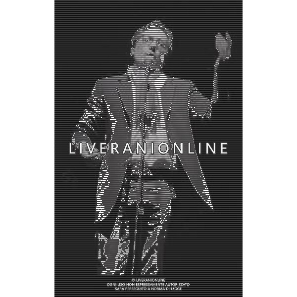 RETROSPETTIVA ENZO JANNACCI IN CONCERTO AL TEATRO CIAK DI MILANO NELL\'ANNO 1983 NELLA FOTO ENZO JANNACCI AG ALDO LIVERANI SAS
