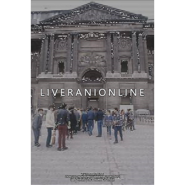 VEDUTA ESTERNO DEL MUSEO DEL LOUVRE A PARIGI, IN FRANCIA 1985 - RETROSPETTIVA ©Archivio Giovanni Liverani / ARCHIVIO GIOVANNI LIVERANI SAS