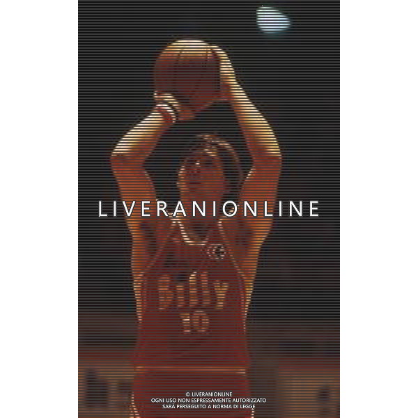 RETROSPETTIVA ROBERTO PREMIER BASKET NELLA FOTO ROBERTO PREMIER CON LA MAGLIA DEL BILLY MILANO BASKET AG ALDO LIVERANI SAS