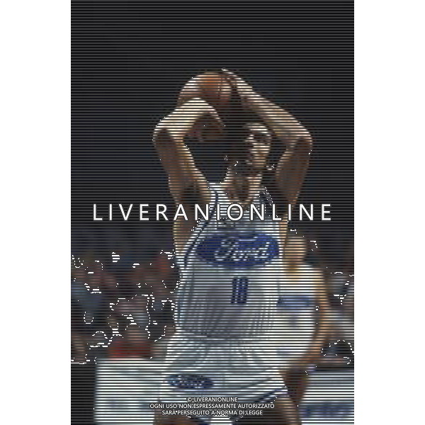 RETROSPETTIVA RENZO BARIVIERA BASKET NELLA FOTO RENZO BARIVIERA CON LA MAGLIA DELLA FORD CANTU\' AG ALDO LIVERANI SAS