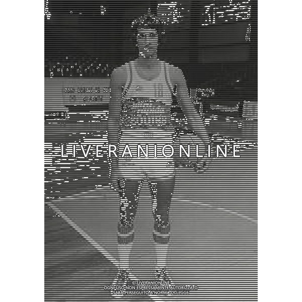 RETROSPETTIVA RENZO BARIVIERA BASKET NELLA FOTO RENZO BARIVIERA CON LA MAGLIA DELL\'ULTRA RAPIDA SQUIBB CANTU\' AG ALDO LIVERANI SAS