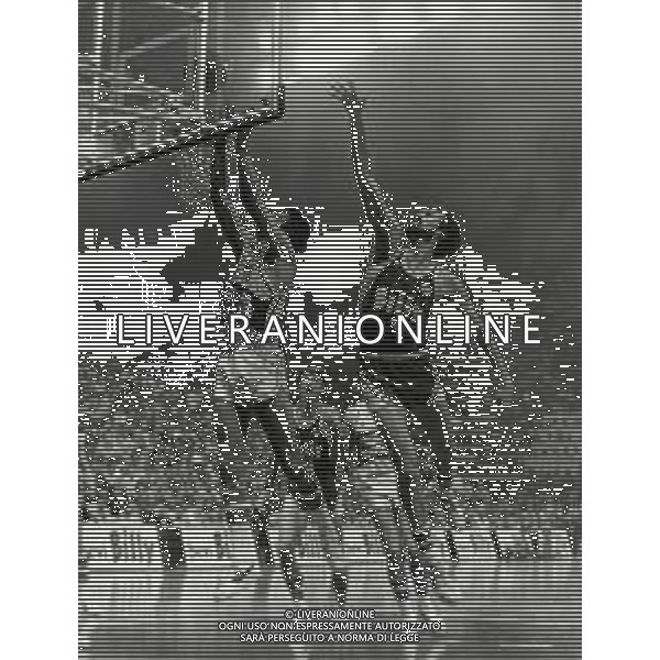 RETROSPETTIVA RENZO BARIVIERA BASKET NELLA FOTO RENZO BARIVIERA CON LA MAGLIA DELL\'ULTRA RAPIDA SQUIBB CANTU\' AG ALDO LIVERANI SAS